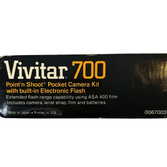 Vintage Vivitar 700 Point & Shoot Black Camera 24 MM 1:7 Lens - Picture 3 of 7